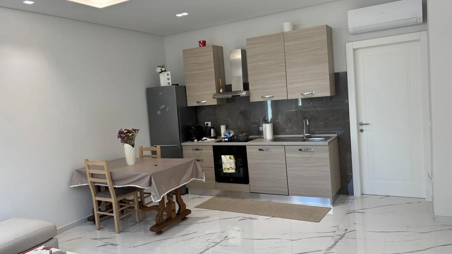 Apartment Domus Lola - Appartamento-Ravenna